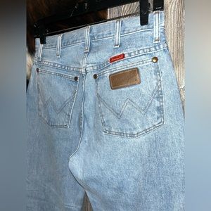 Wrangler light wash red label vintage 14MWZ size 26